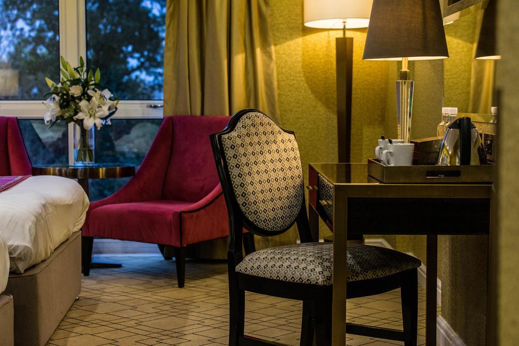 Gleddoch Golf&Spa Resort Langbank Exteriör bild